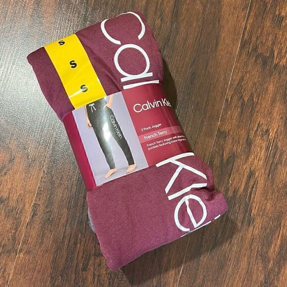 CALVIN KLEIN 2 Pack Terry Cloth Joggers! Perfect Lounge and gym Small Nwt - Picture 9 of 12